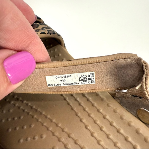 CROCS Cyprus IV Tan Leopard Print Heeled Sandals - Picture 12 of 12